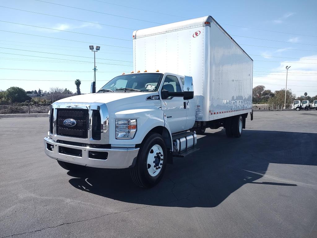 2023 FORD F650