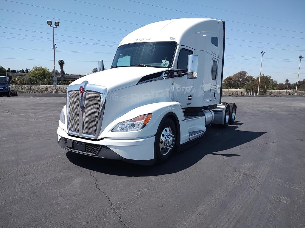 2024 Kenworth T680