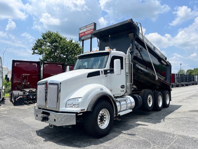 2024 KENWORTH T880