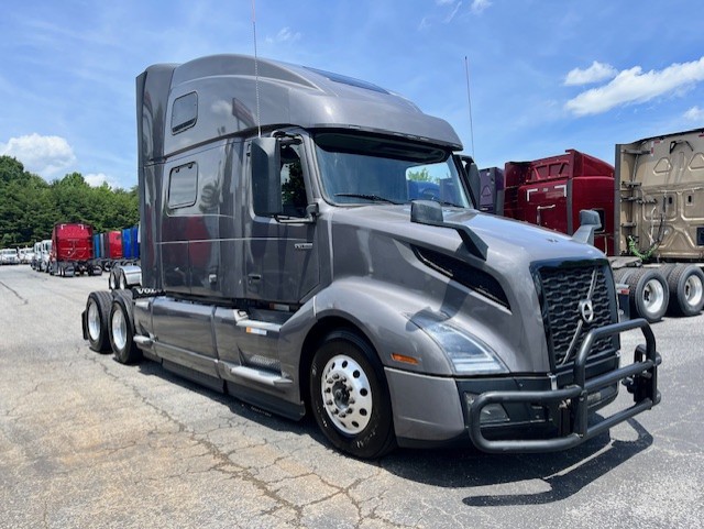 2024 Volvo VNL64T860
