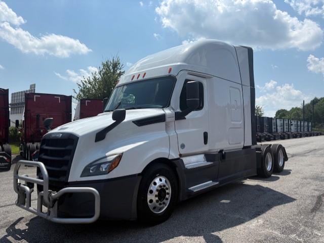 2022 Freightliner 126SLP