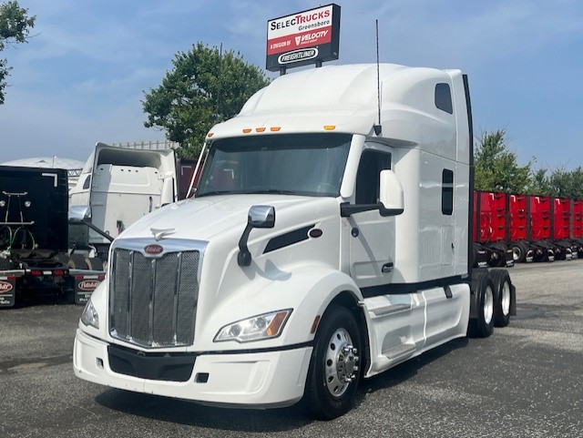 2023 Peterbilt 579