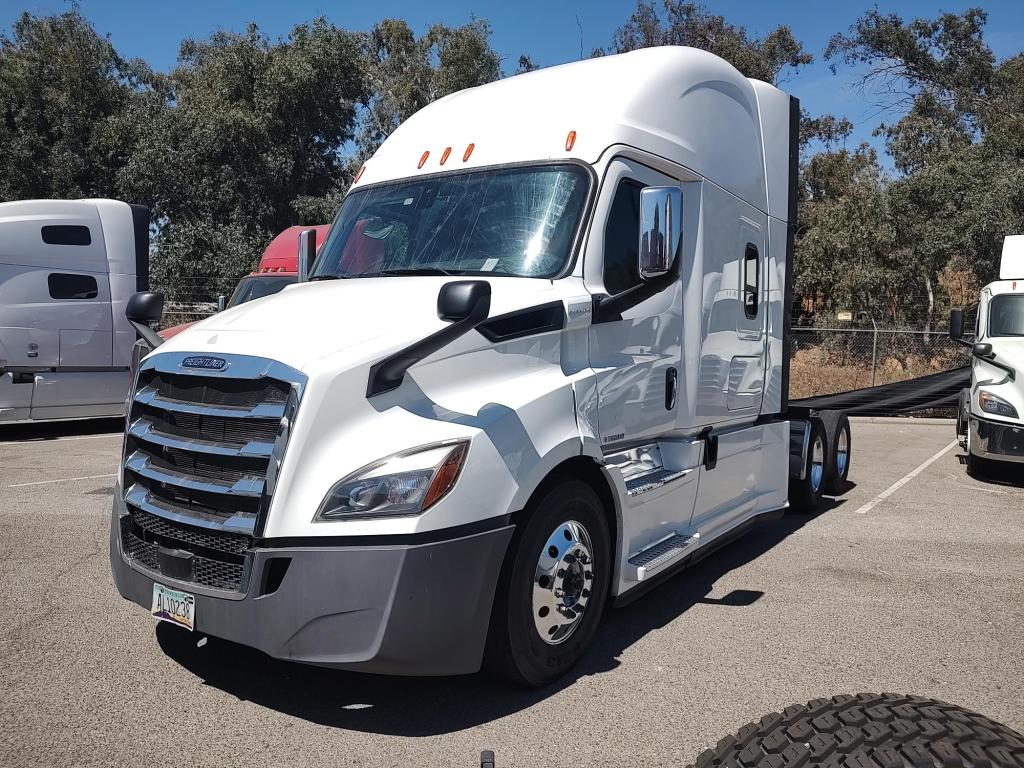 2020 Freightliner PT116SLP