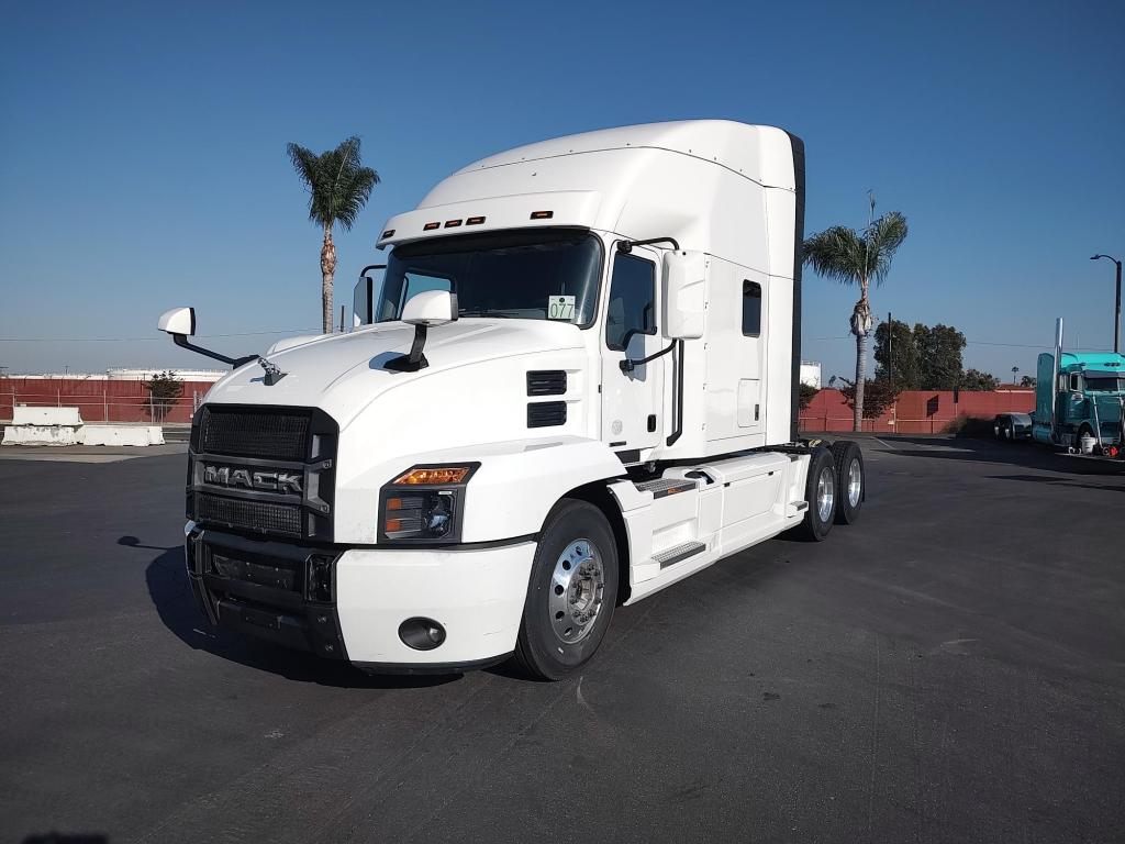 2022 MACK AMTHEM 64T