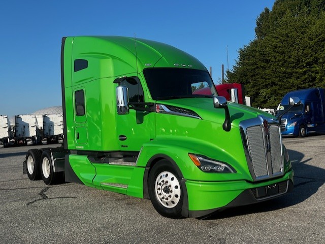 2024 KENWORTH T680