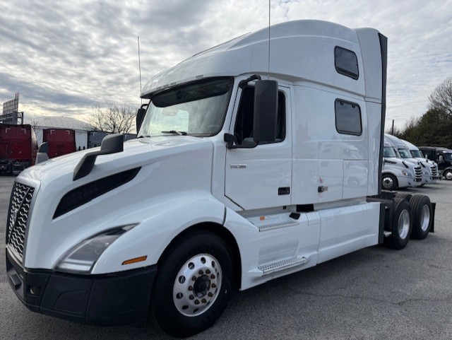 2024 Volvo VNL64T860