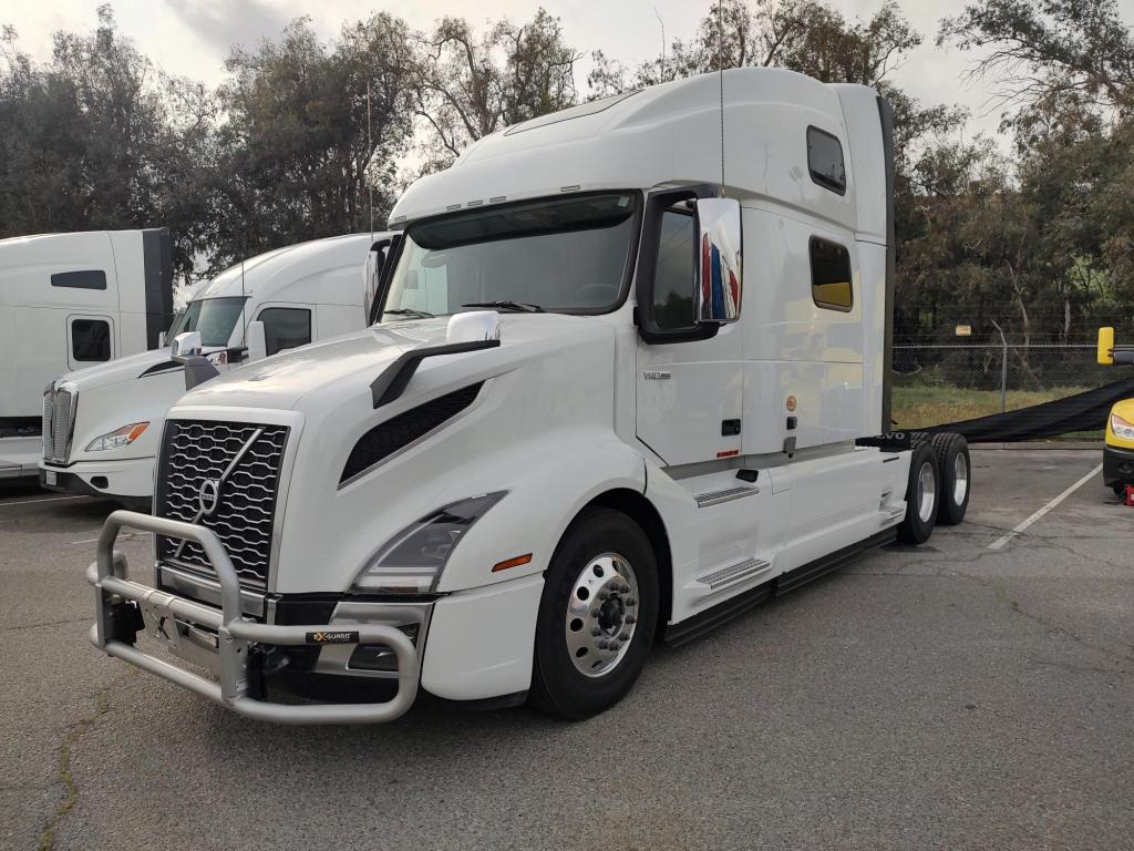 2024 Volvo VNL64T860